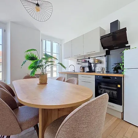 아파트 Grand T5 100m2 Lumineux - Climatise - 10 Min Du Centre-ville Sainte-Savine