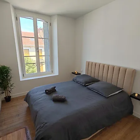 Daire Grand T5 100m2 Lumineux - Climatise - 10 Min Du Centre-ville Sainte-Savine
